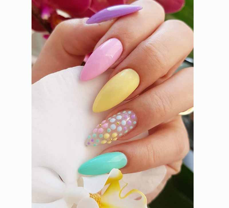 ανοιξιάτικα νύχια 2019